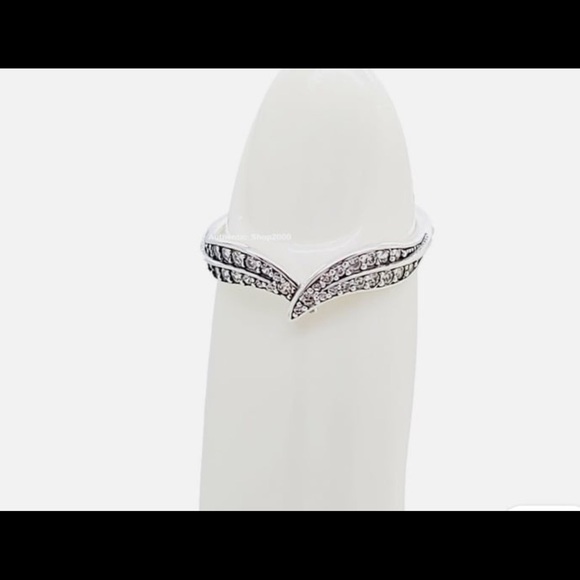 Pandora Sparkling Leaves Ring size 6 - Picture 6 of 10